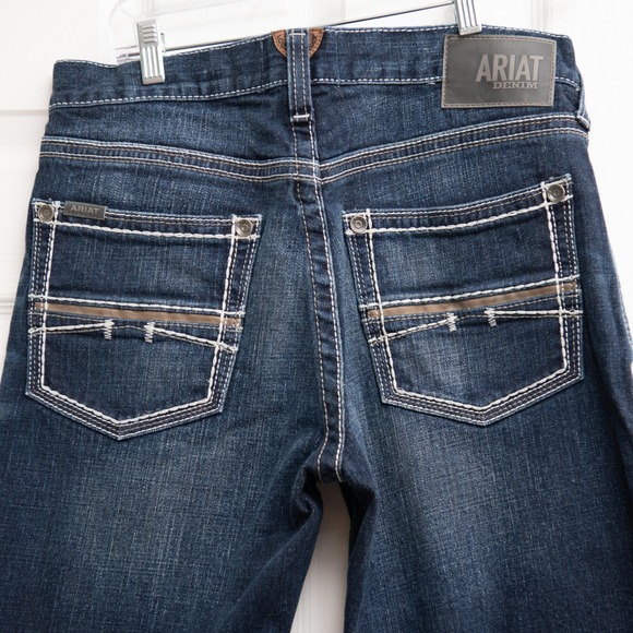 Ariat M5 Mens 33x30 NWOT Straight Leg Jeans Dark Wash Heavy Stitch Western Denim - Picture 2 of 7